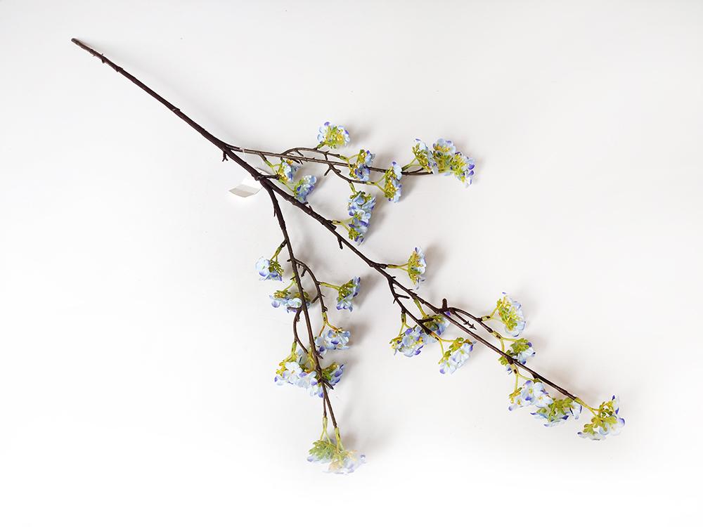 Vetvička s kvetmi Vetvička s kvetmi