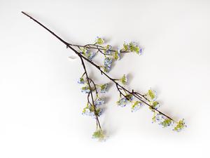 Vetvička s kvetmi Vetvička s kvetmi